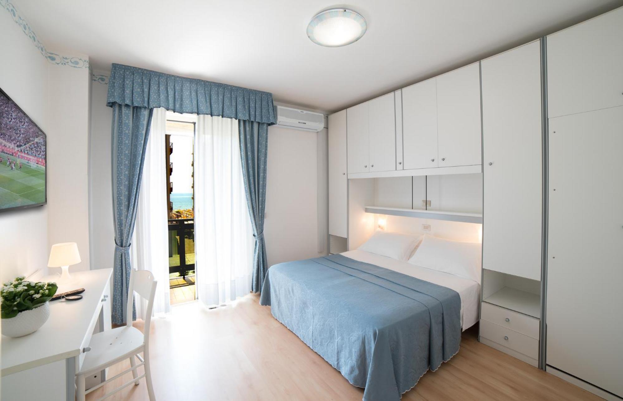 Hotel Laurin Lido di Jesolo Dış mekan fotoğraf